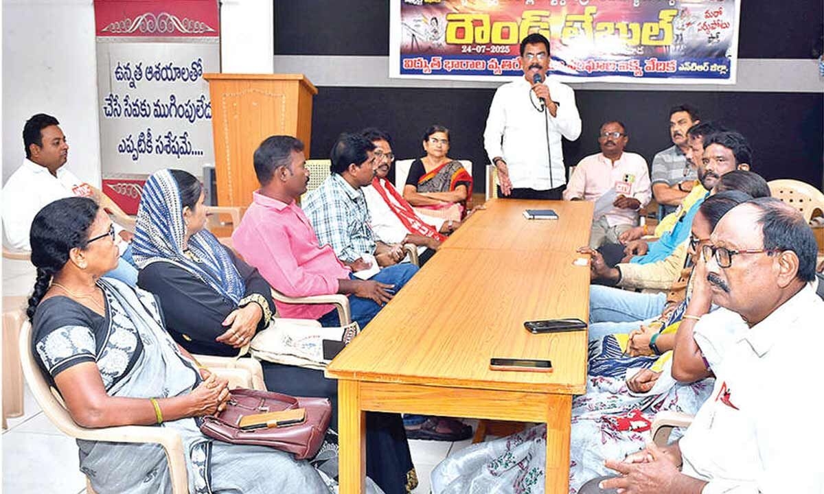 Roundtable calls for agitation against smart power meters