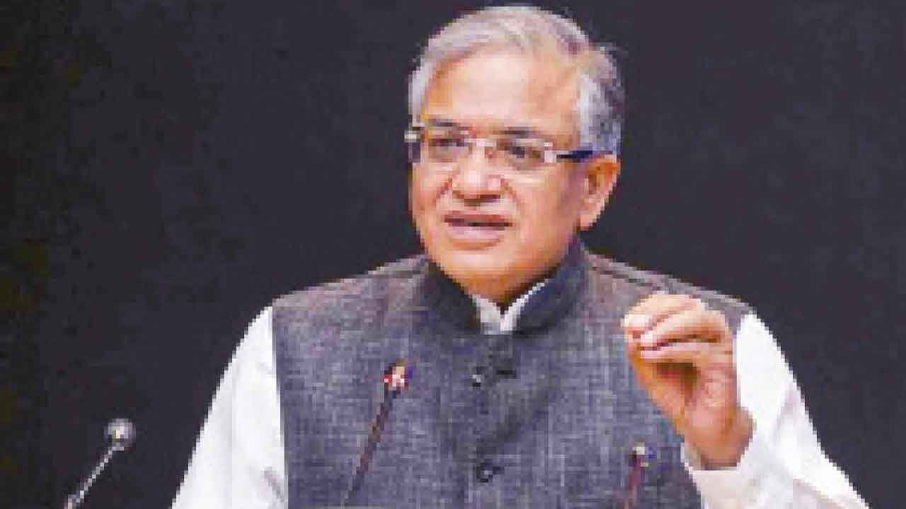 Can't allow dead on voters' list: CEC Kumar