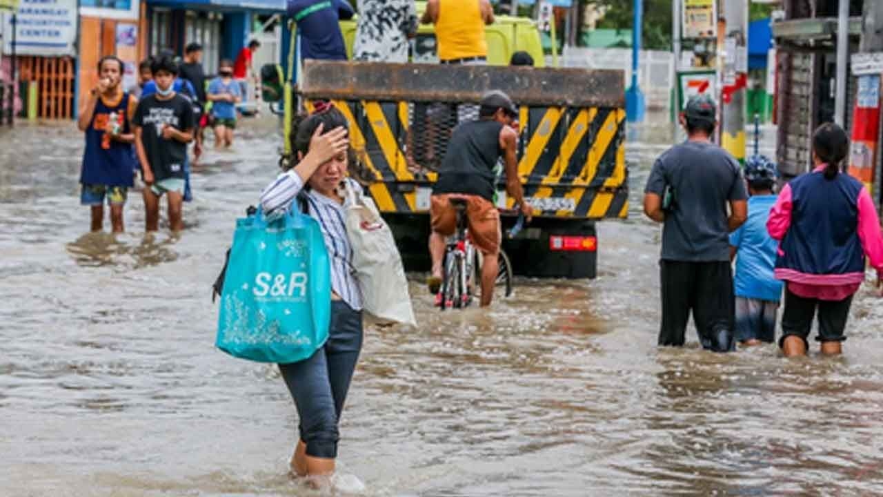 Philippine cyclone death toll rises to 30, seven missing