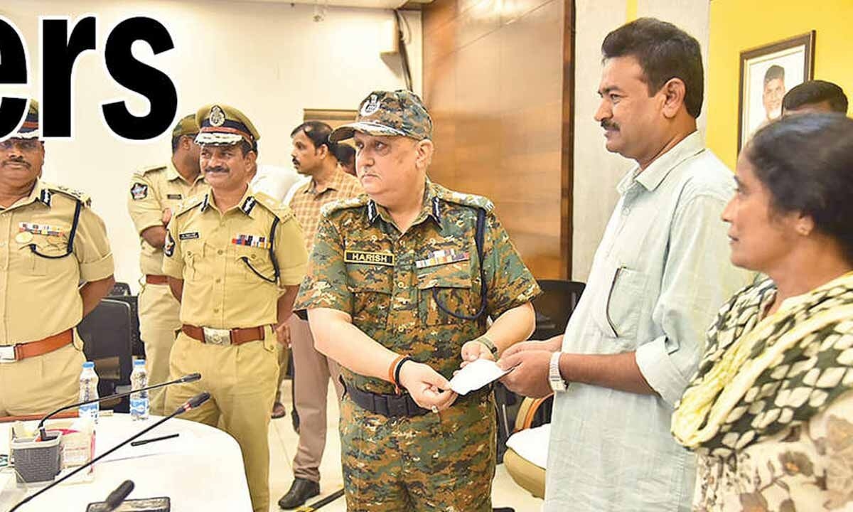 Two senior Maoist leaders surrender before DGP