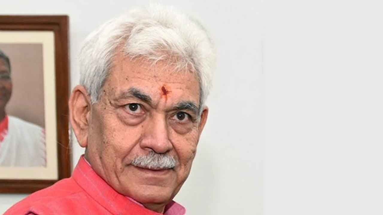 KU students must be employed to build a greater future for India: J&K L-G