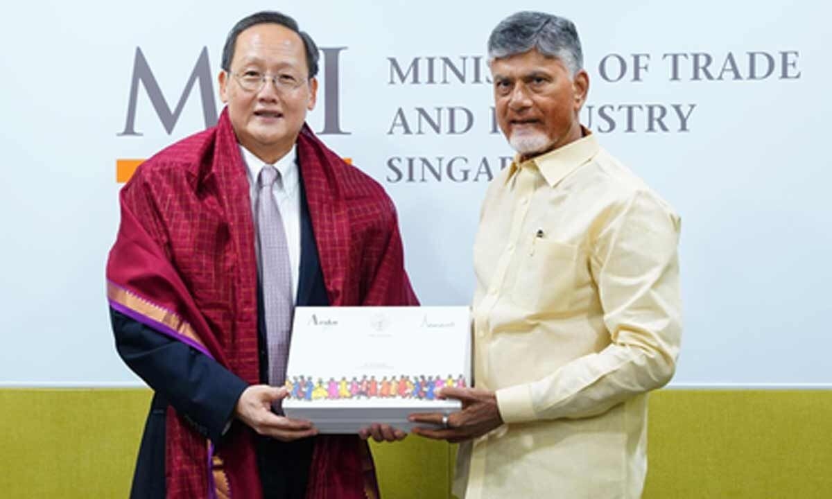 Naidu meets Singapore minister, discusses green energy, data centre development