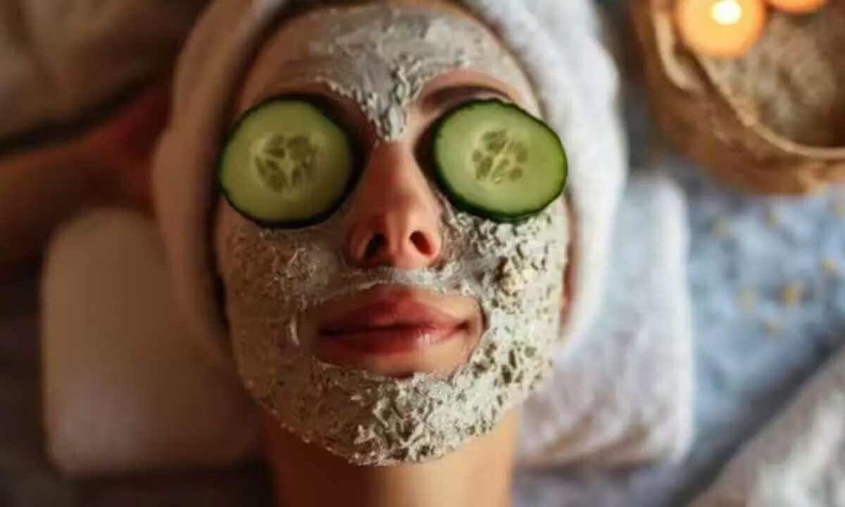 Effective DIY Face Masks to Naturally Combat Acne and Breakouts at Home