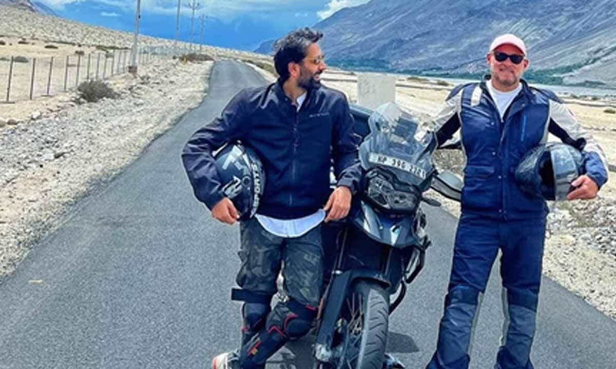 Nakuul Mehta pays tribute to Indian soldiers at Siachen base camp: ‘Forever grateful and indebted'