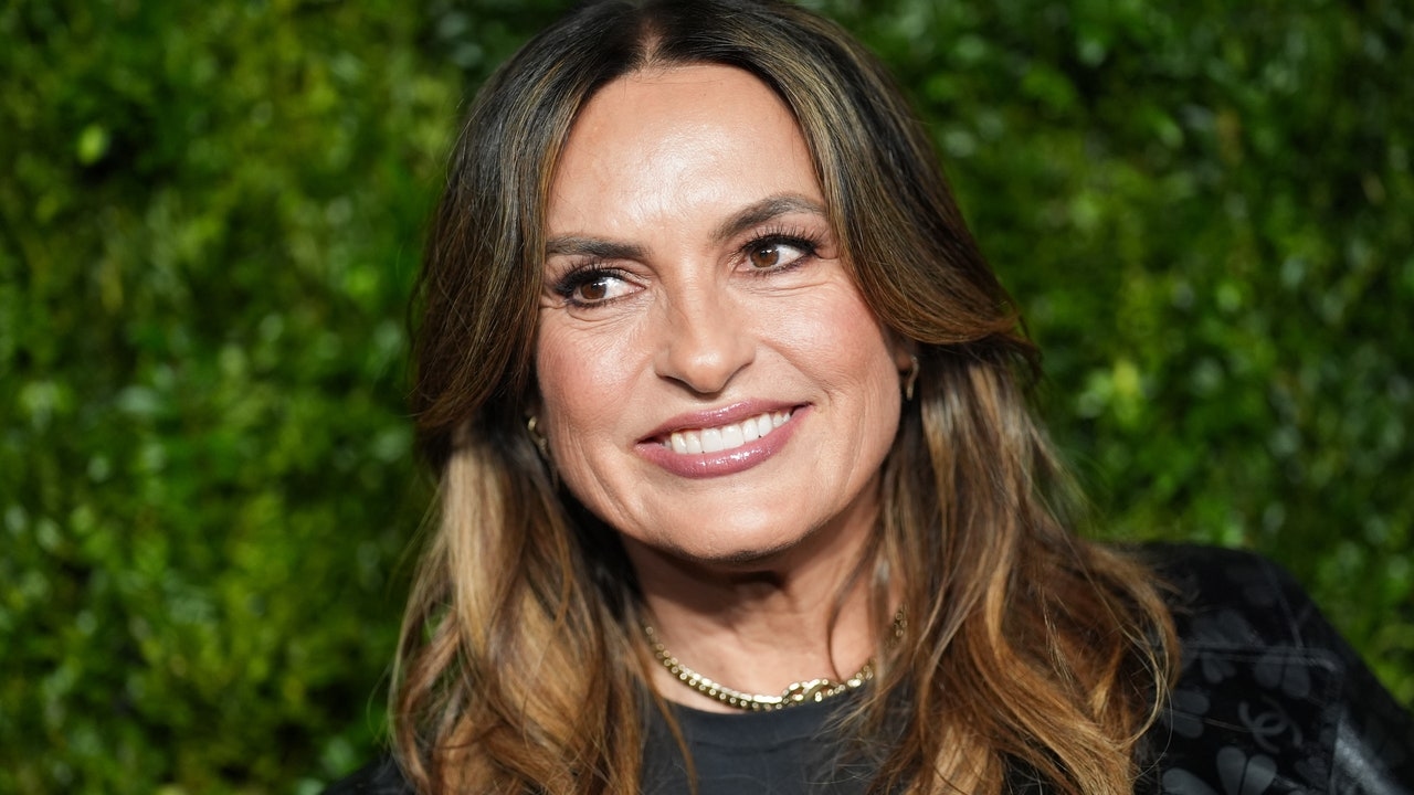 On the Podcast: Mariska Hargitay on Telling the True Story of Her Mother, Jayne Mansfield
