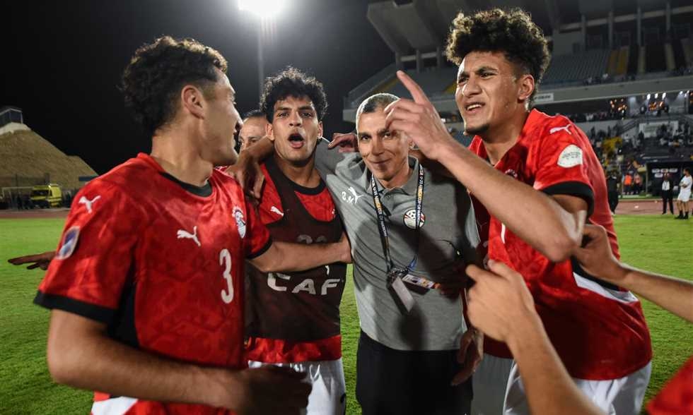 عضو لجنة المحترفين: انضمام رباعي جديد لمنتخب الشباب قبل كأس العالم