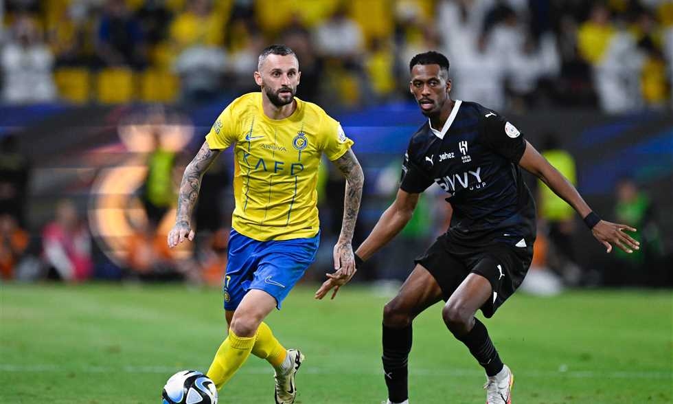 تقرير: النصر يوقف قرار هييرو بشأن مخالصة بروزوفيتش