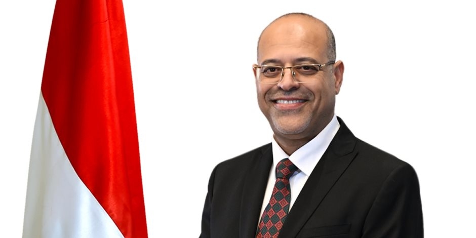 وزير العمل يعلن 178 فرصة عمل فى الإمارات براتب 1800 درهم شهريا