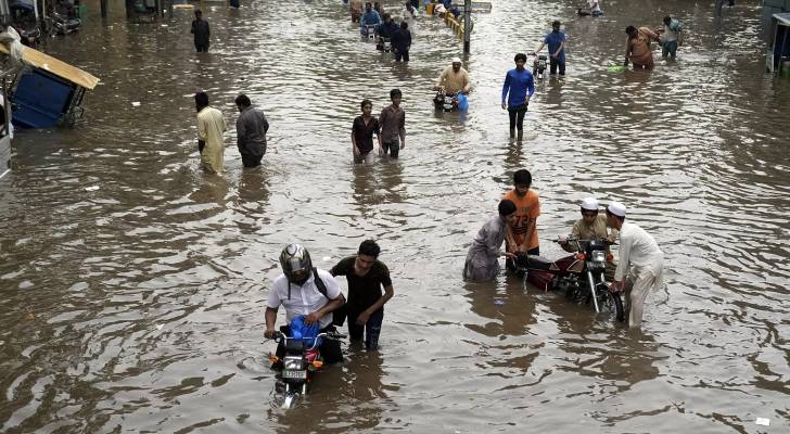 46 وفاة جراء الأمطار الموسمية والفيضانات في باكستان