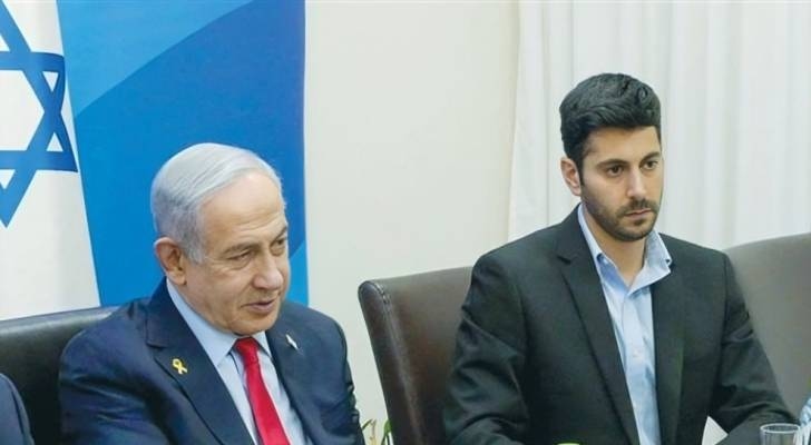 ما علاقة زوجة نتنياهو؟.. إقالة المتحدث باسم رئيس وزراء الاحتلال قبيل زيارته إلى واشنطن