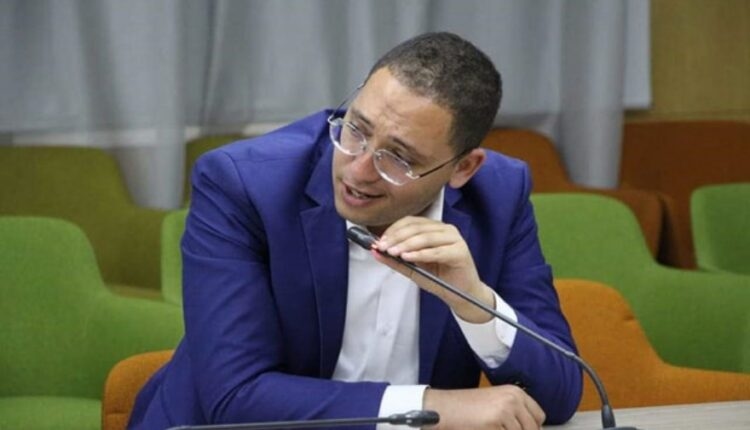 إلغاء حكم تغريم الصحفي ياسين حسناوي في قضية مع اللجنة المؤقتة للصحافة
