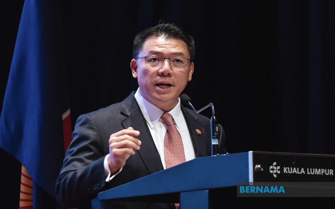 PM Anwar Delivers On Fuel Price Promise, Proves Govt Keeps Its Word