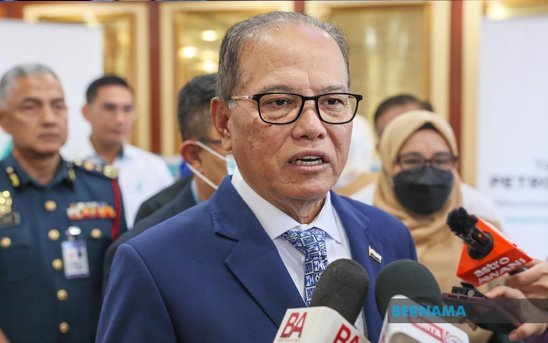 Pahang Launches ‘Kasih Makmur' Health Card For 10,000 Armed Forces, Police Veterans