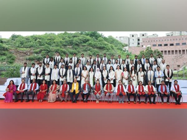IIM Udaipur Confers Diplomas to 63 Graduates of PGDBAWE Program