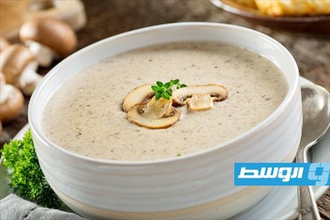 حساء المشروم بالشعرية
