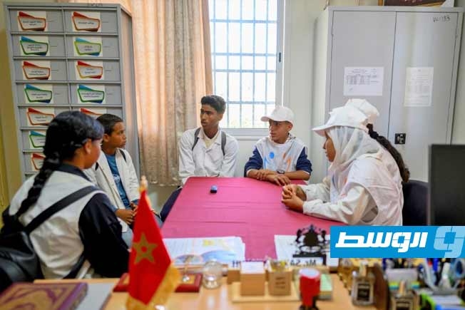 «من الطفل إلى الطفل».. التلاميذ ينقذون أقرانهم من الجهل في المغرب