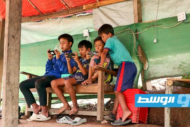 حلول مبتكرة للاتصال بالإنترنت في بورما