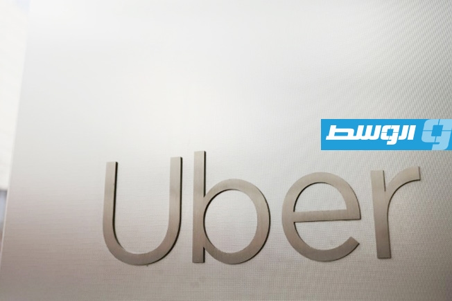 «أوبر» تستثمر 300 مليون دولار في «لوسيد» وتطوّر سياراتها للأجرة الآلية
