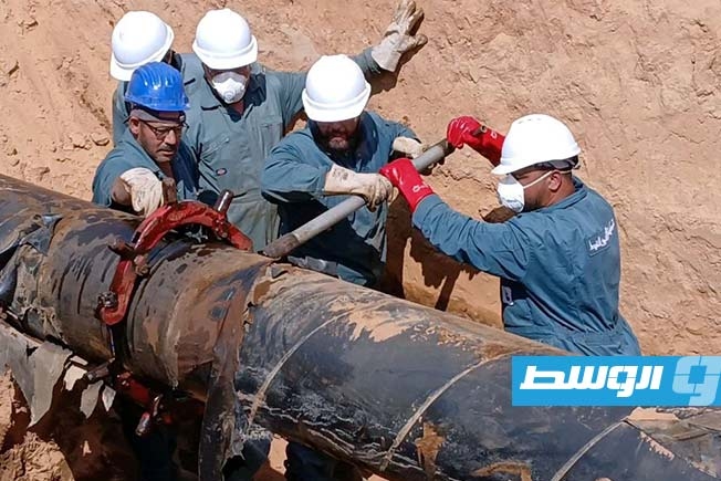 السيطرة على تسرب في خط النفط الحمادة