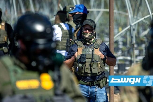 إدارة ترامب تدافع عن سياسات العنف في توقيف المهاجرين غير القانونيين