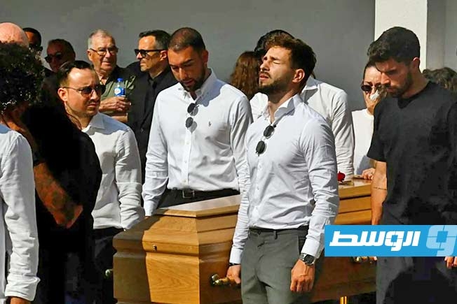 صور.. نجوم ليفربول والبرتغال يحتشدون في جنازة ديوغو جوتا وشقيقه.. وغياب رونالدو