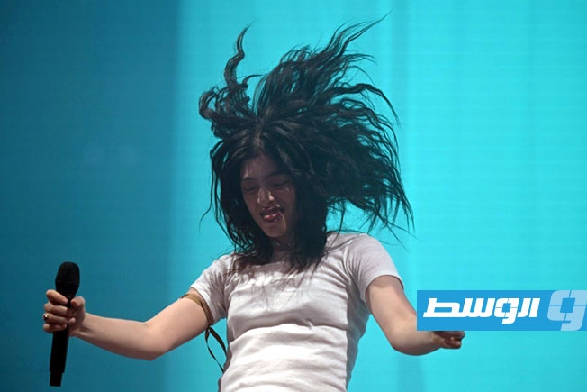 لورد تفتتح مهرجان غلاستونبري 2025 بـ«حفلة سرية»