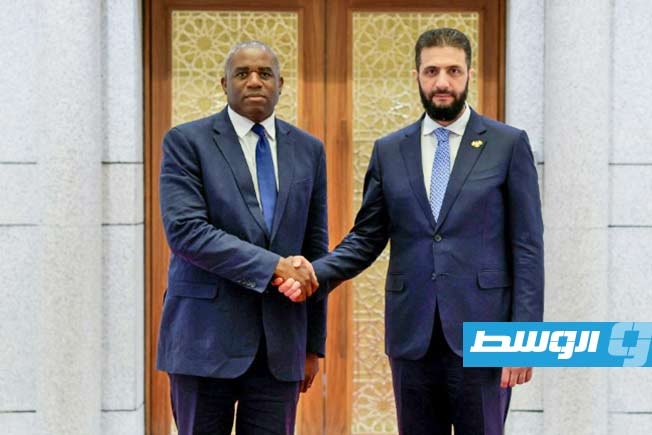 وزير الخارجية البريطاني يلتقي الشرع في دمشق.. وحزمة مساعدات جديدة لسورية