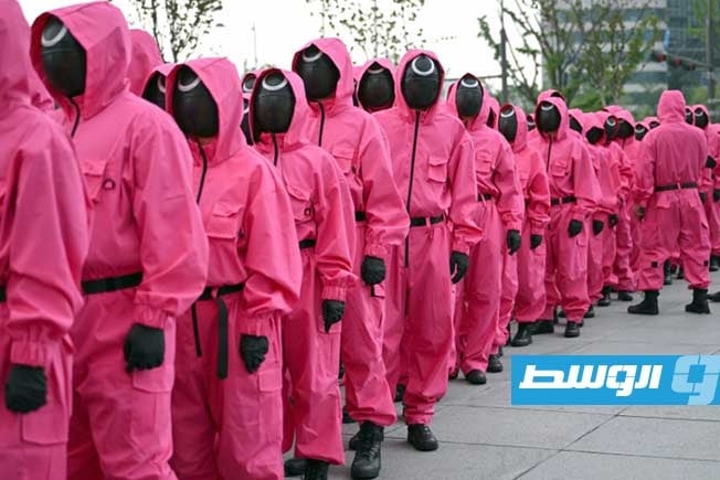 محبو مسلسل «سكويد غايم» يحتفلون في سيول بطرح موسمه الأخير