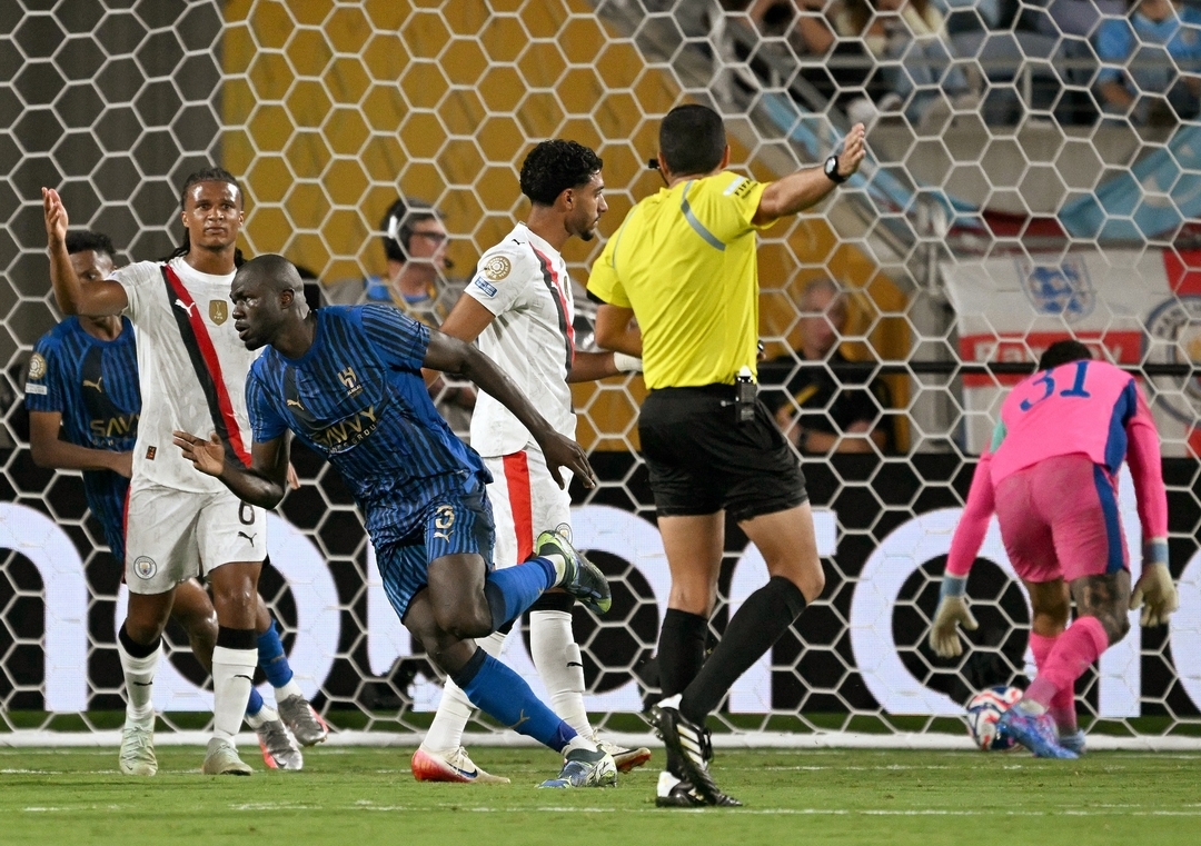 الهلال يُطيح بمانشستر سيتي ويبلغ ربع النهائي