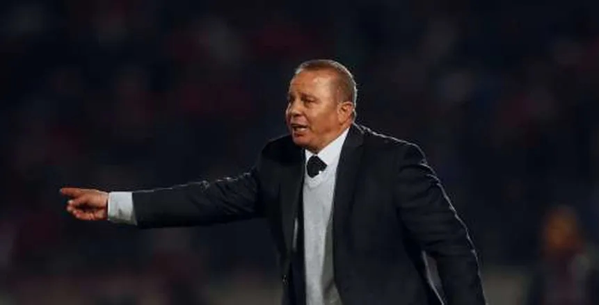شوقي غريب يخسر لقب الدوري السوداني بسقوط المريخ برباعية أمام الهلال