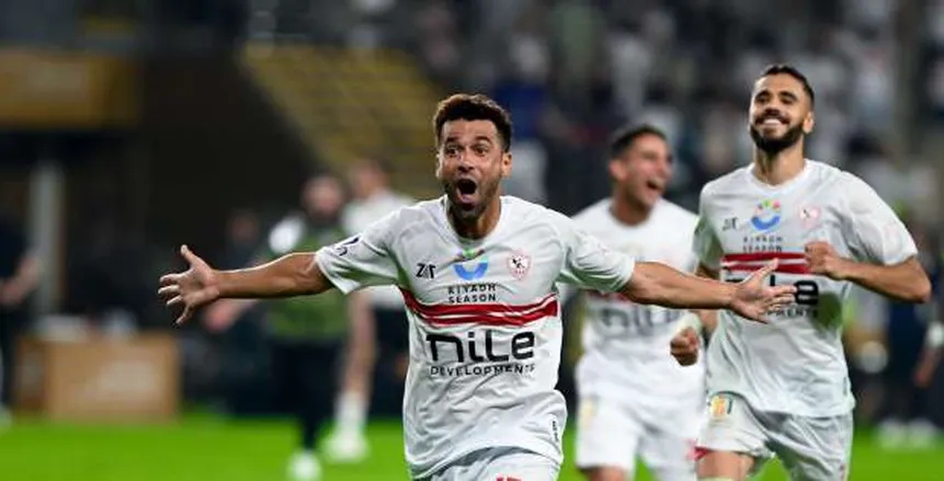 لاعبو الزمالك والجهاز الفني يحتفلون بعيد ميلاد عبدالله السعيد