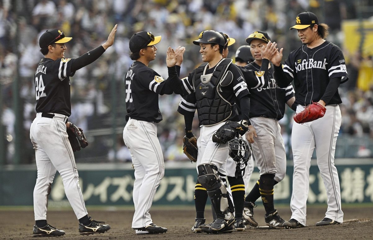 SoftBank Hawks Win the Interleague Title as PL Teams Dominate Their CL Rivals