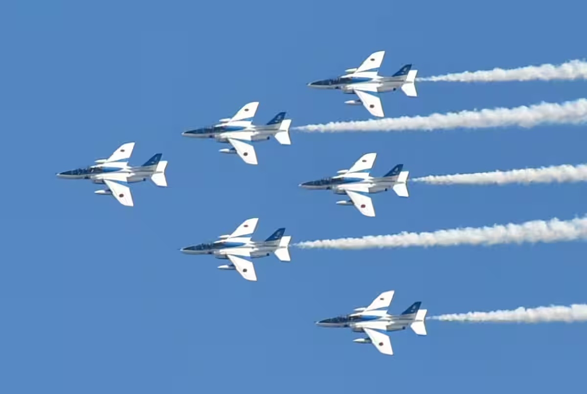 Blue Impulse Delivers Spectacular Air Show at Osaka Expo