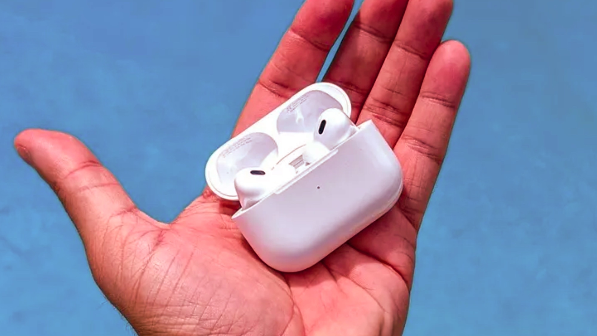 I tried new AirPods features with the iOS 26 beta — and Apple missed an opportunity to add this killer feature
