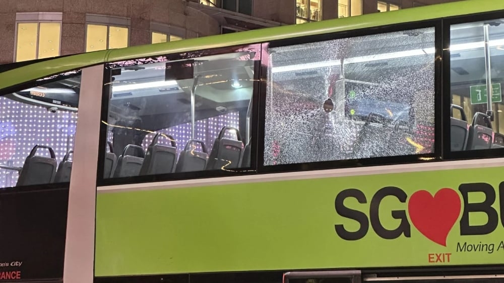 Man arrested for allegedly throwing bottle at SMRT bus, injuring passenger