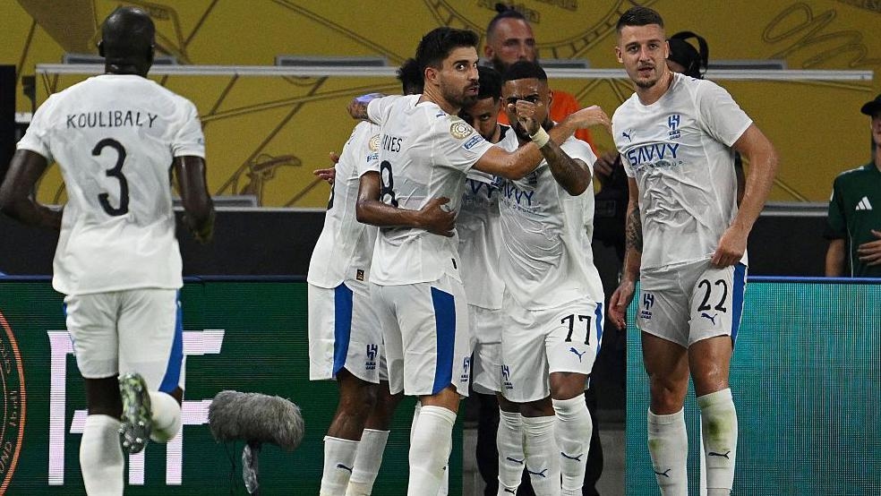 الهلال السعودي يعبر إلى الدور الـ16 في مونديال الأندية كممثل وحيد للأندية العربية #عاجل