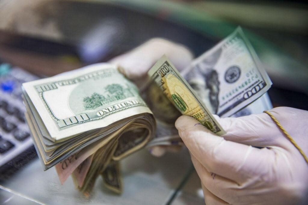 ارتفاع سعر الدولار اليوم الأحد 15-6-2025 في البنوك
