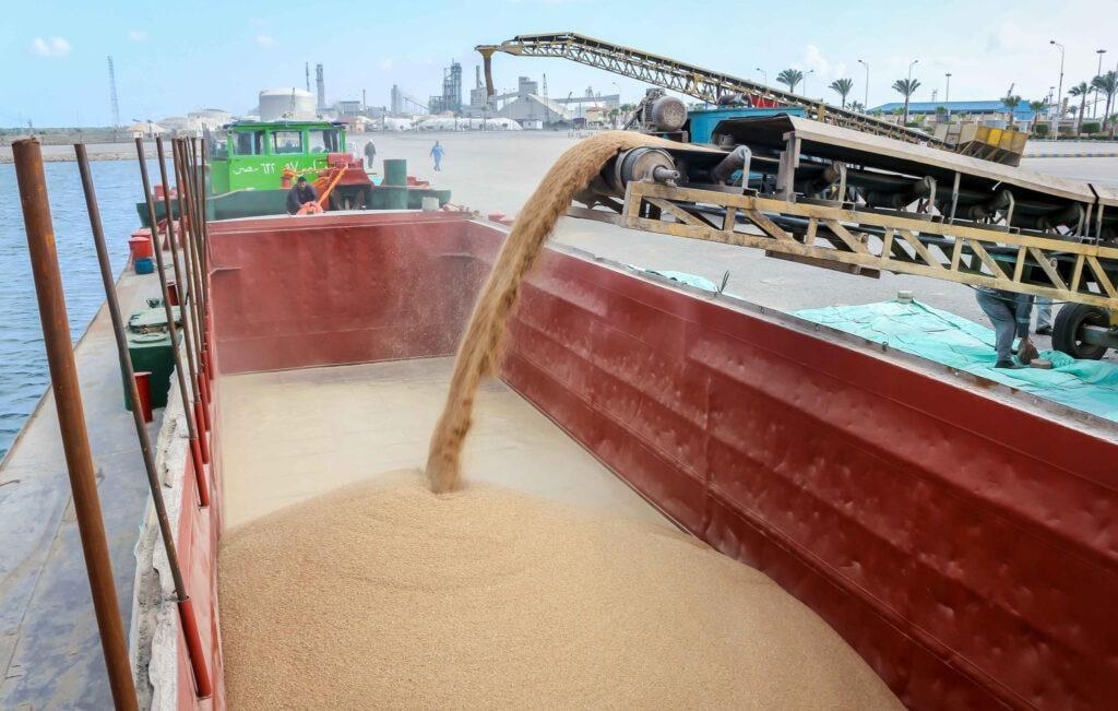 «الموانئ البحرية» تستقبل 8.5 مليون طن حبوب خلال 6 شهور