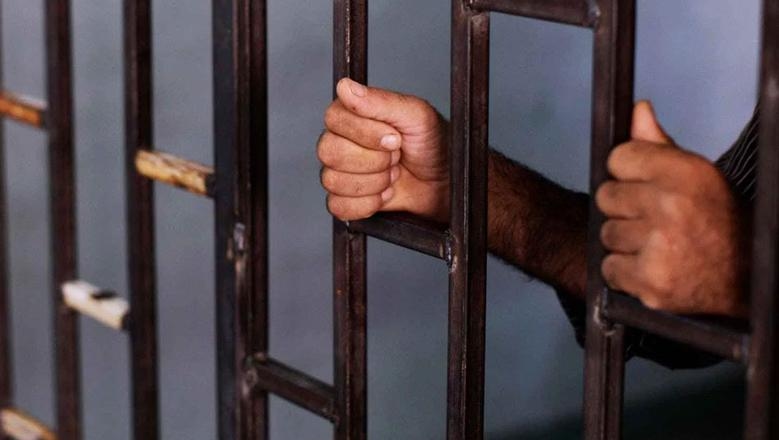 ضبط صاحب شركة بتهمة النصب على راغبي السفر للخارج في القاهرة