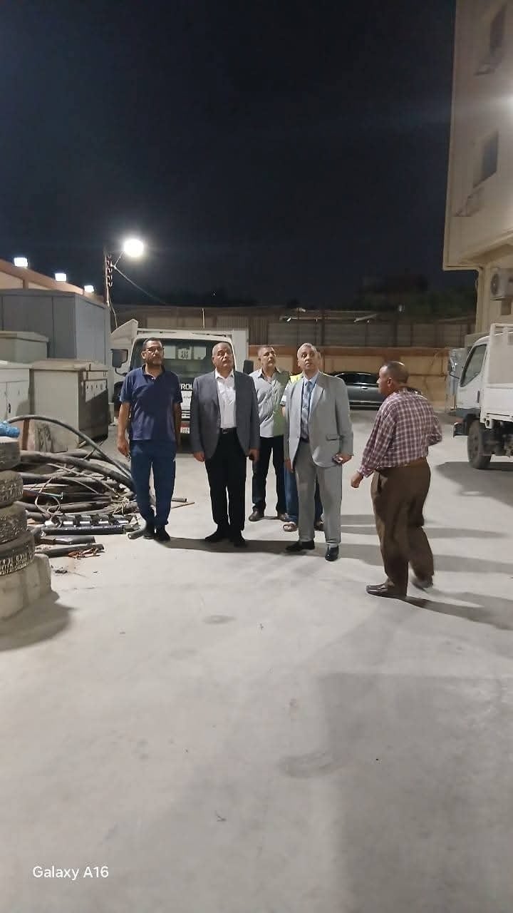رئيس شركة شمال القاهرة الكهرباء يتفقد مواقع العمل بشبكات وموزع السلام