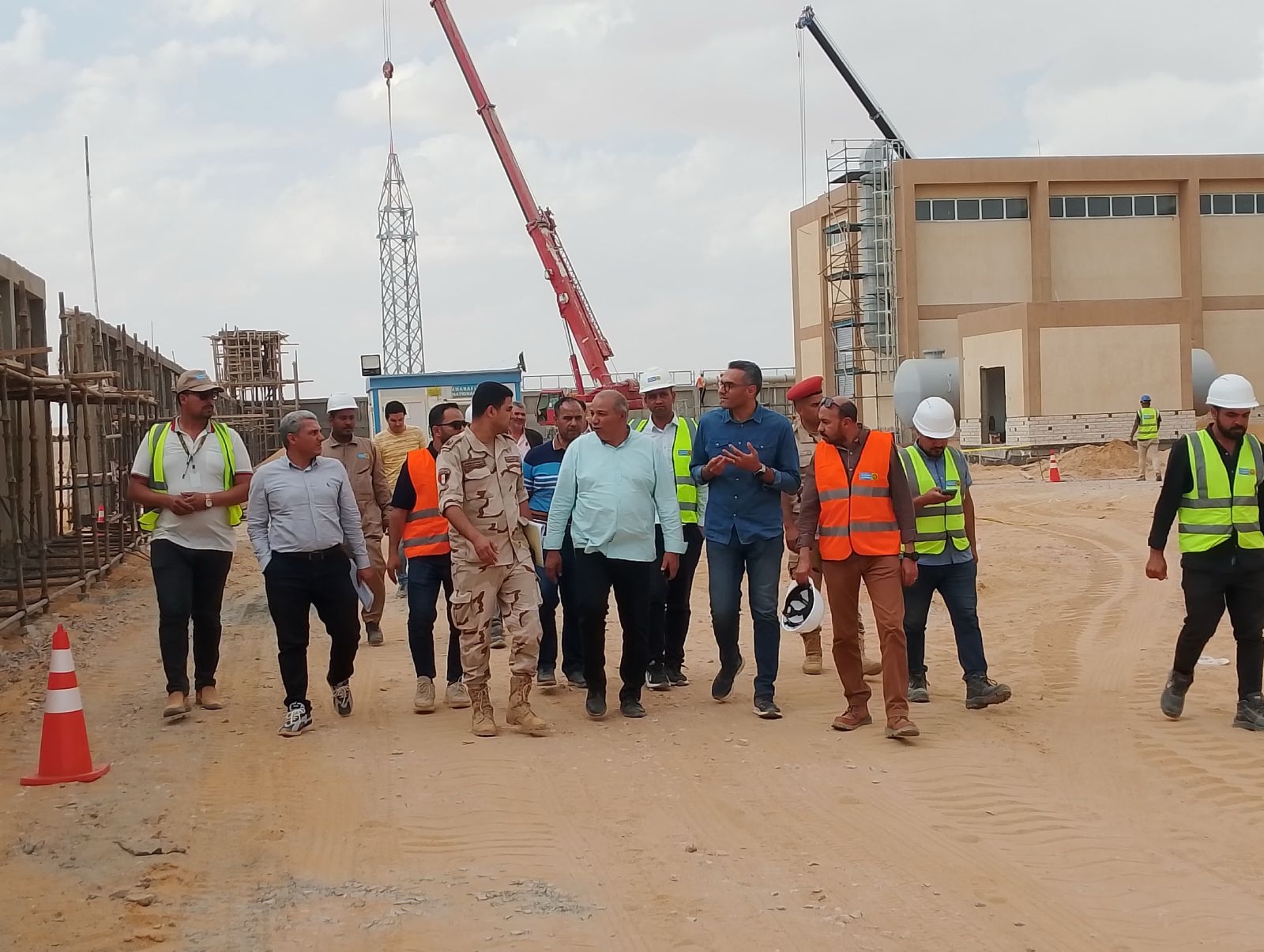 العضو المتفرغ بالمصرية لنقل الكهرباء يتفقد محطة محولات الدلتا الجديدة: أهم المشروعات القومية ذات الأولوية في المرحلة الحالية