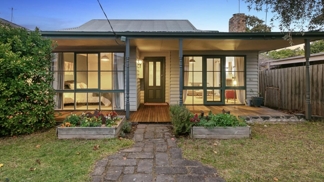 What made this $1.34m Cheltenham home irresistible