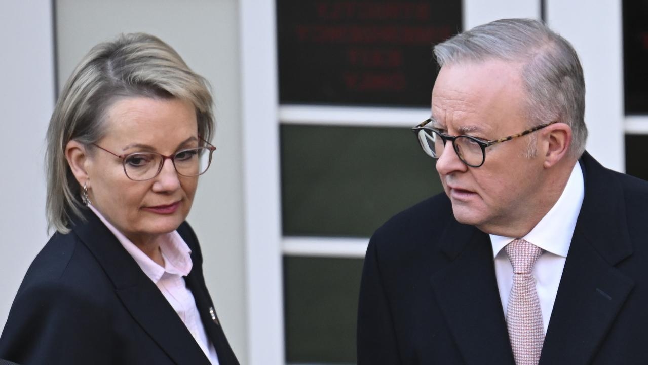 Opposition to back Labor's student debt bill, Sussan Ley says