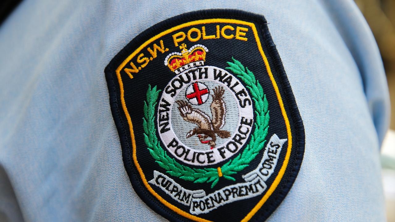 Two female police officers allegedly assaulted on call-out in Bidwill, Sydneys