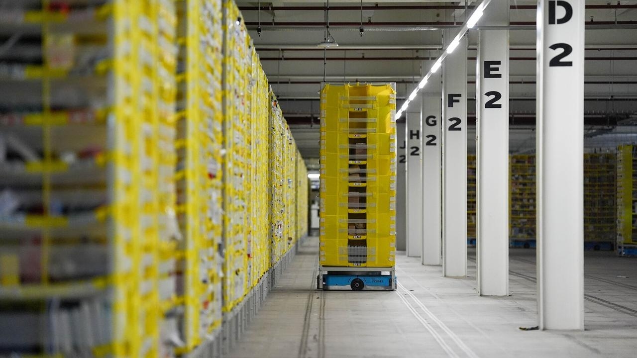 Amazon deploys its one millionth robot in fulfillment center