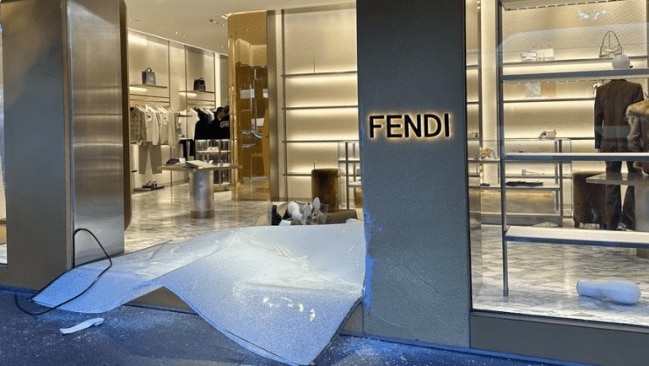 Sydney CBD rocked by overnight raid after thieves ram stolen car into Fendi store stealing designer handbags worth over $5000
