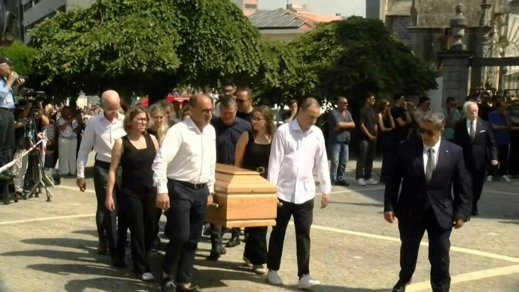 Family and football unite to bid Diogo Jota farewell
