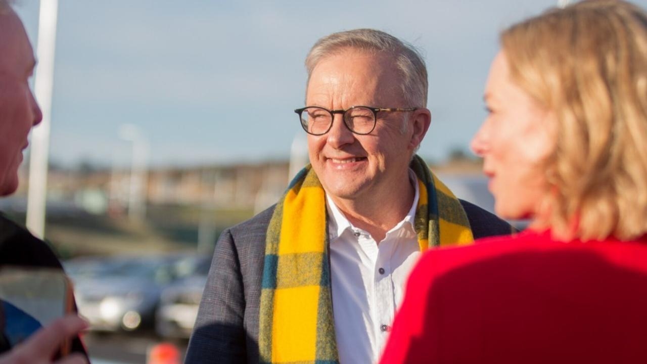 Albanese government told to ‘step in' to fight antisemitism in Australia