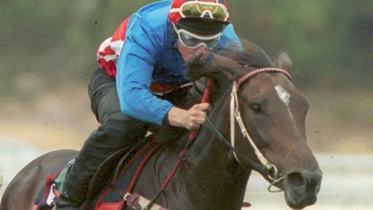 Former star apprentice Vincent Hall chasing maiden Flemington winner with recent recruit Dubai Watch