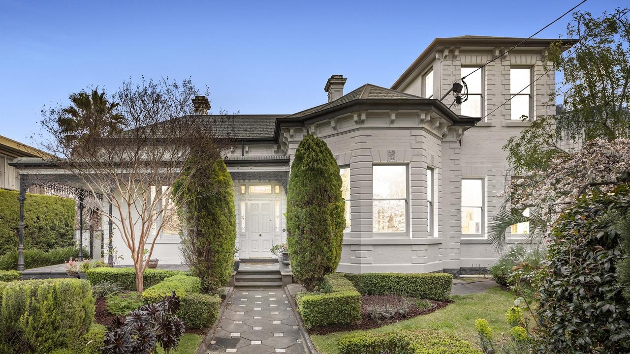 Footscray home sets record Franco Cozzo would be proud of